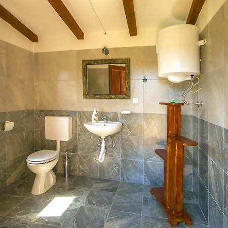 Holiday home 2 Bedroom Beautiful In Labin