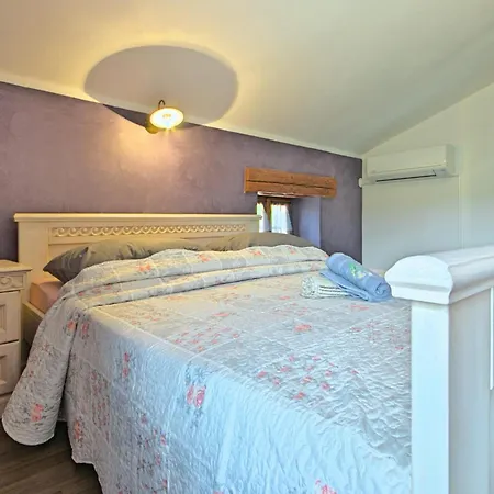 2 Bedroom Beautiful In Labin