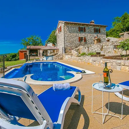 Holiday home 2 Bedroom Beautiful In Labin