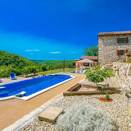 2 Bedroom Beautiful In Labin Labin (Istria)