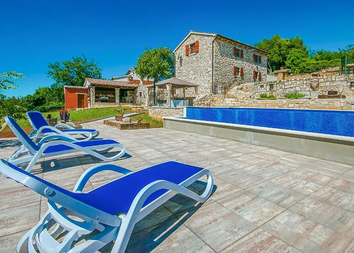 Ferienhaus 2 Bedroom Beautiful In Labin (Istria)