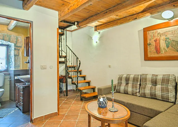 2 Bedroom Beautiful In Ferienhaus