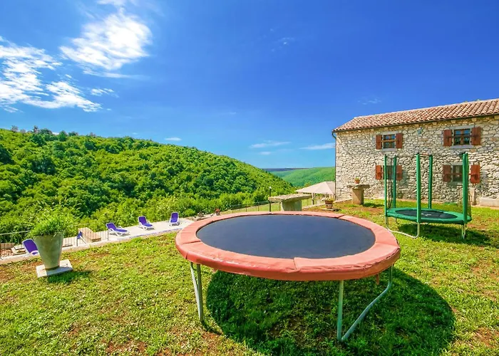 2 Bedroom Beautiful In