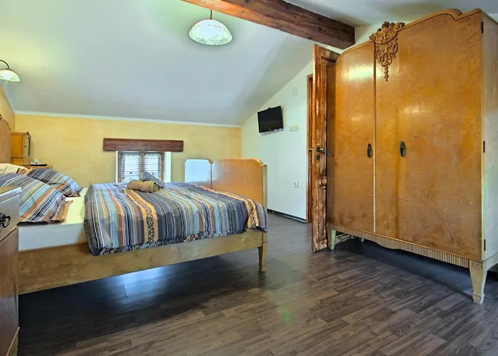 2 Bedroom Beautiful In Ferienhaus