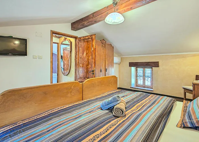 2 Bedroom Beautiful In Labin (Istria)